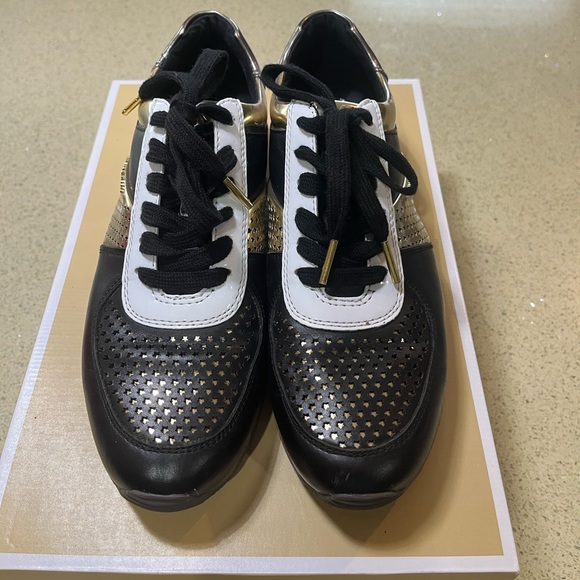 Michael kors shore - Picture 1 of 7